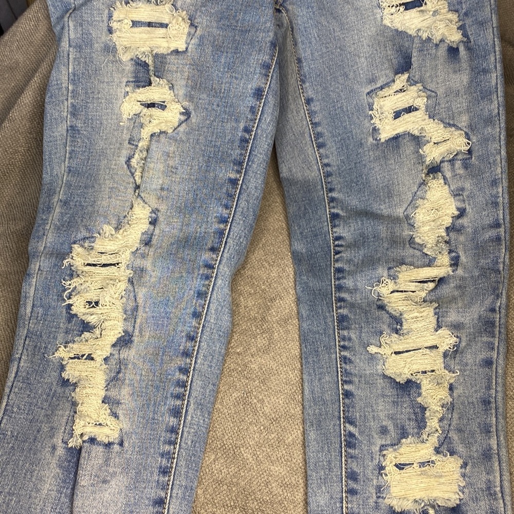 Jeans - Picture 2 of 3